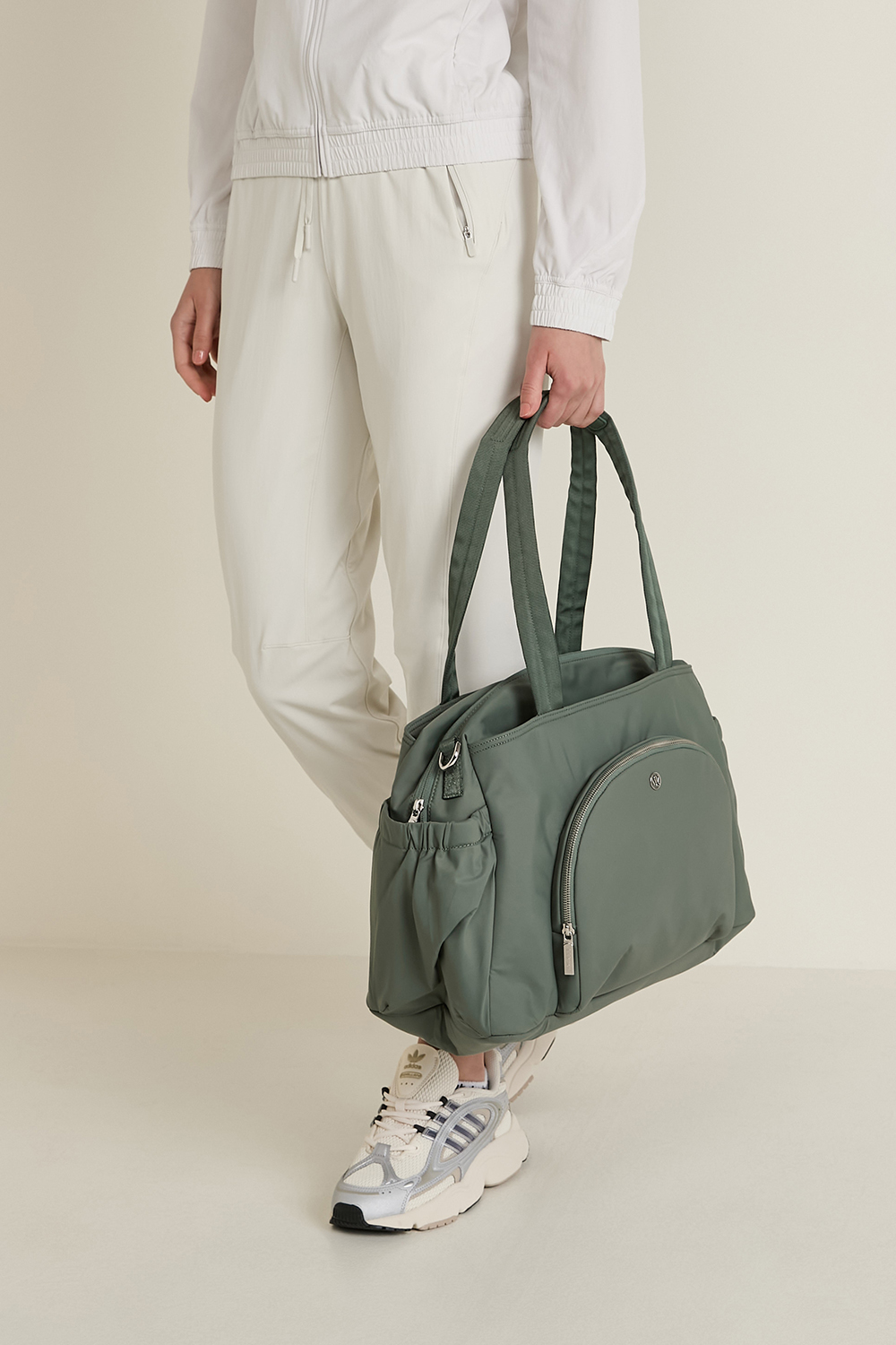 תמונת כל הלוק של New Parent Tote Bag